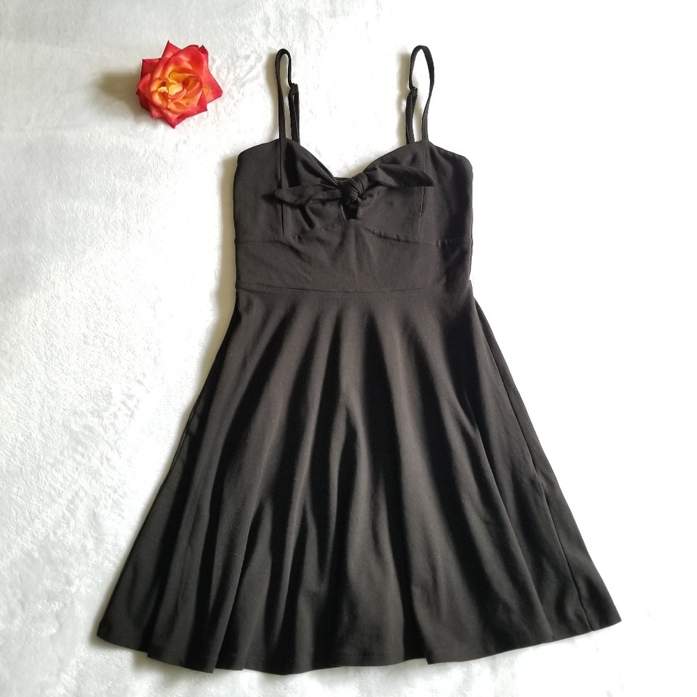 Trendy | Tie Front Dress